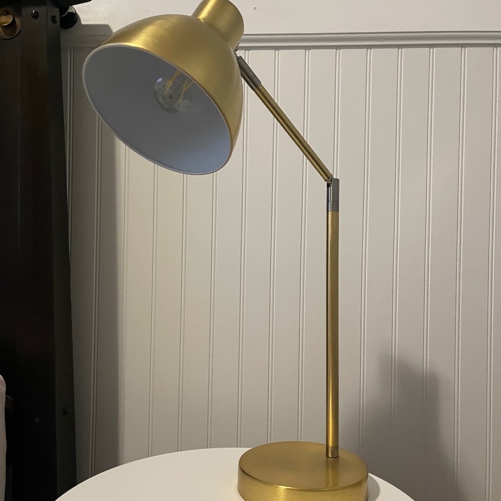 Gold touchable lamp for table/desk